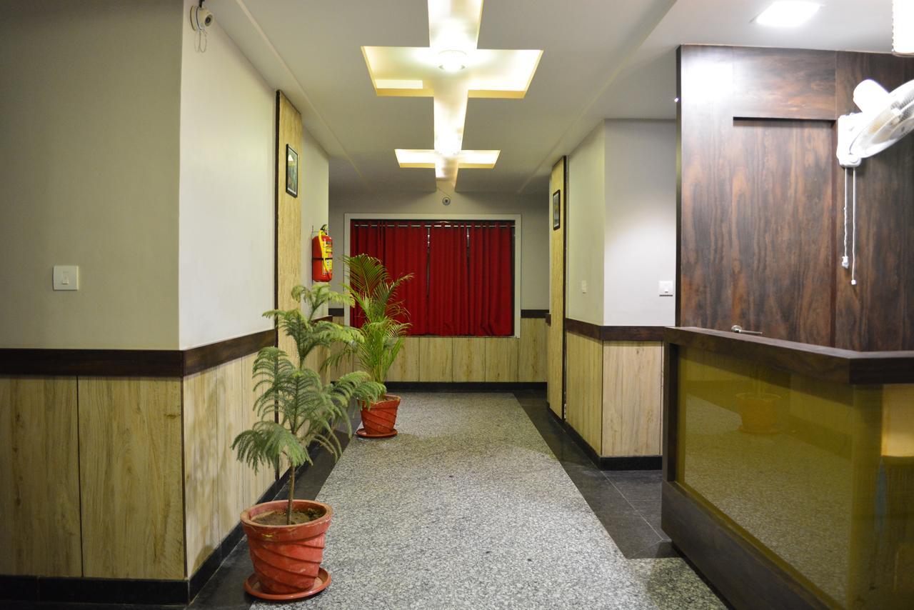 Hotel Desert Inn Barmer Kültér fotó