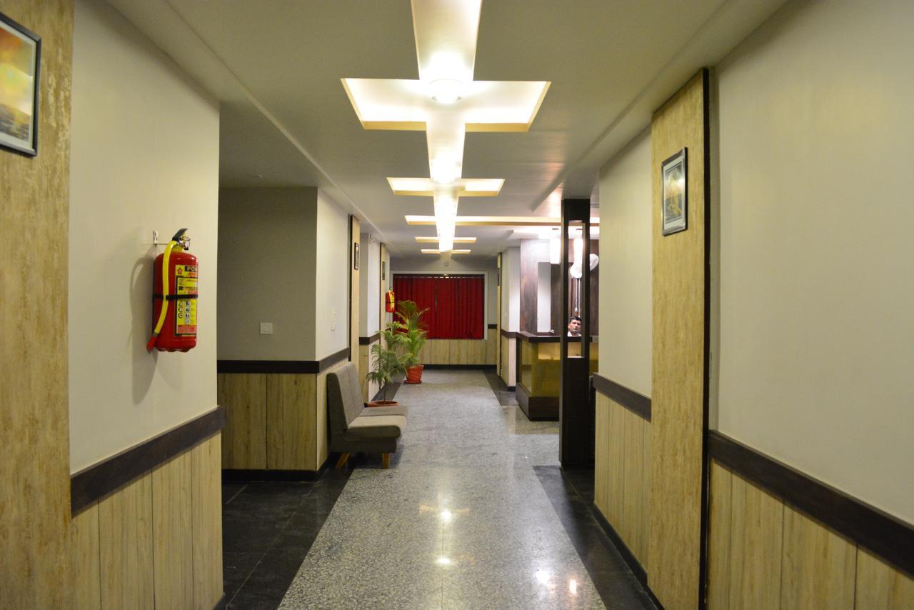 Hotel Desert Inn Barmer Kültér fotó