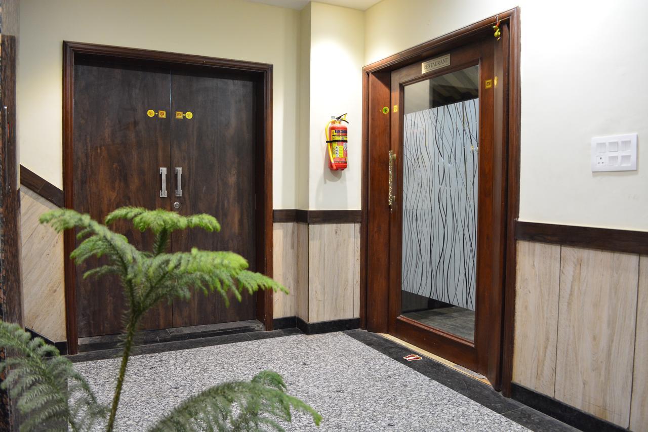Hotel Desert Inn Barmer Kültér fotó